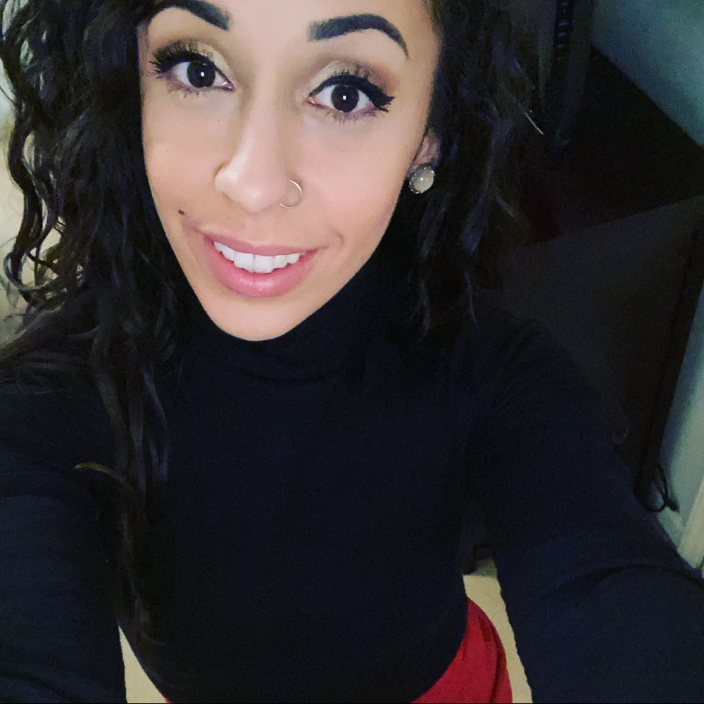 Meet your Posher, Ada